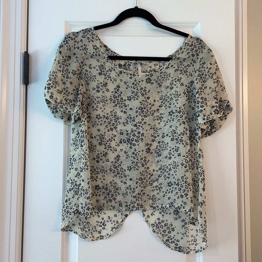 Floral top
